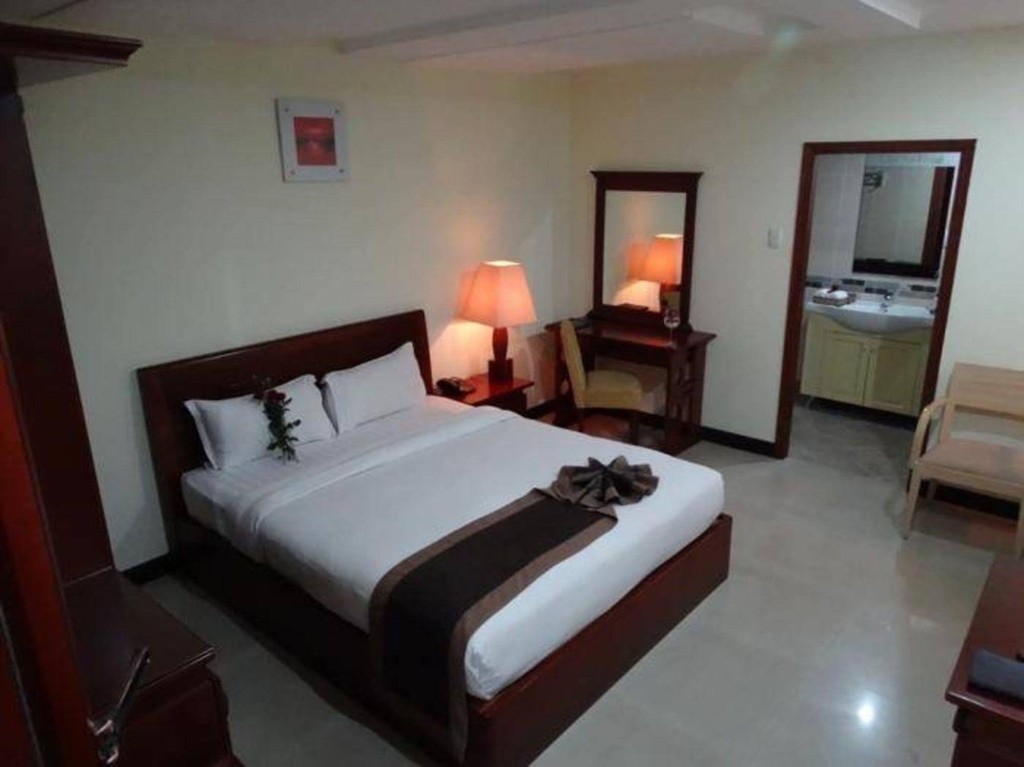 Lien Thanh Hotel Hô Chi Minh-Ville Extérieur photo
