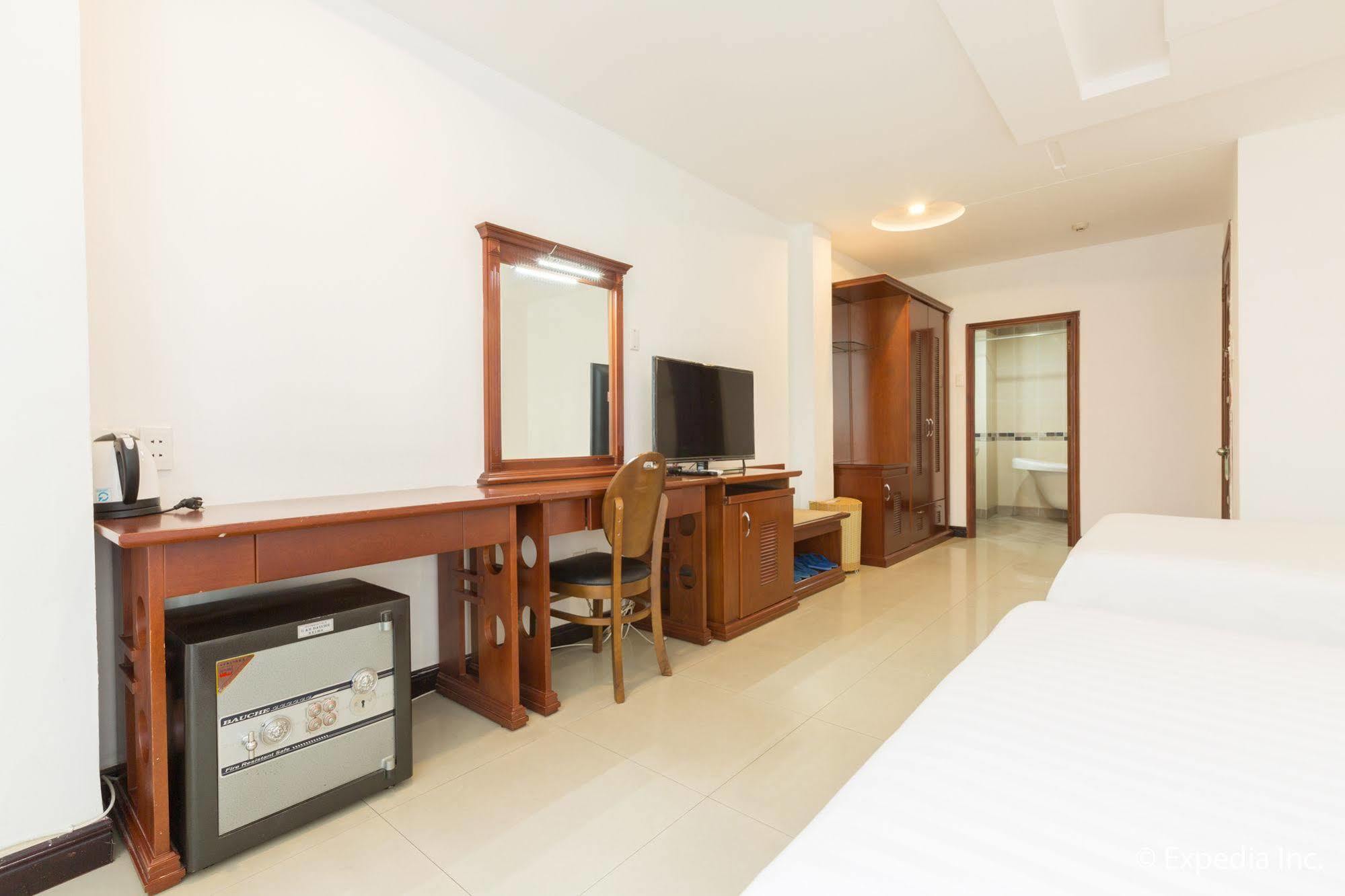 Lien Thanh Hotel Hô Chi Minh-Ville Extérieur photo